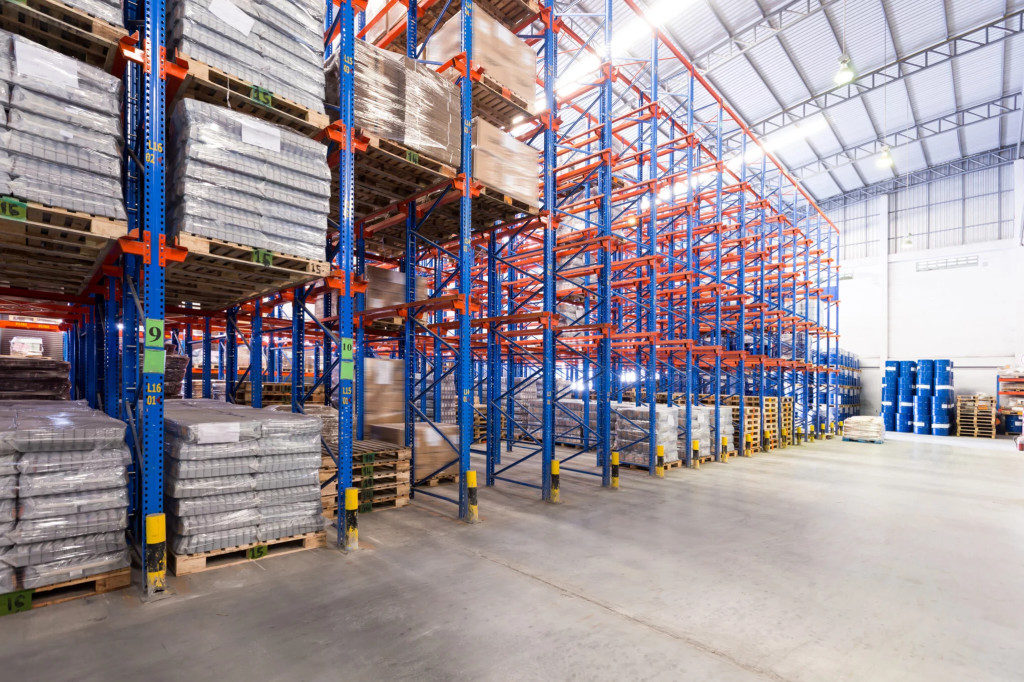 Quel type de rayonnage industriel choisir pour des charges lourdes ?