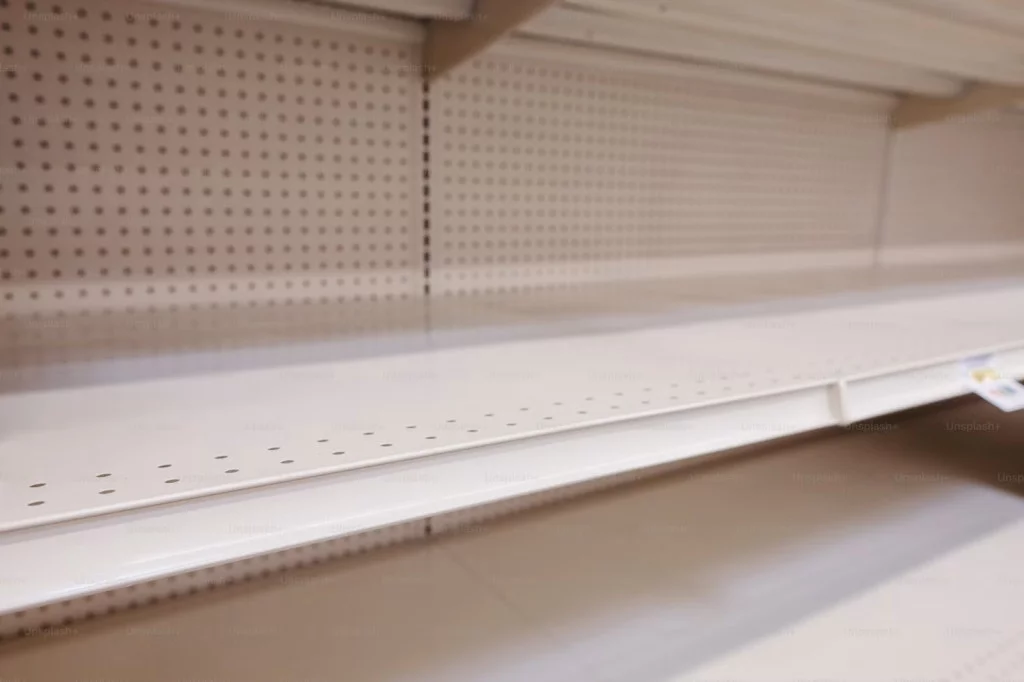  Rayonnage métallique et flux logistiques : organiser le stockage pour gagner en efficacité
